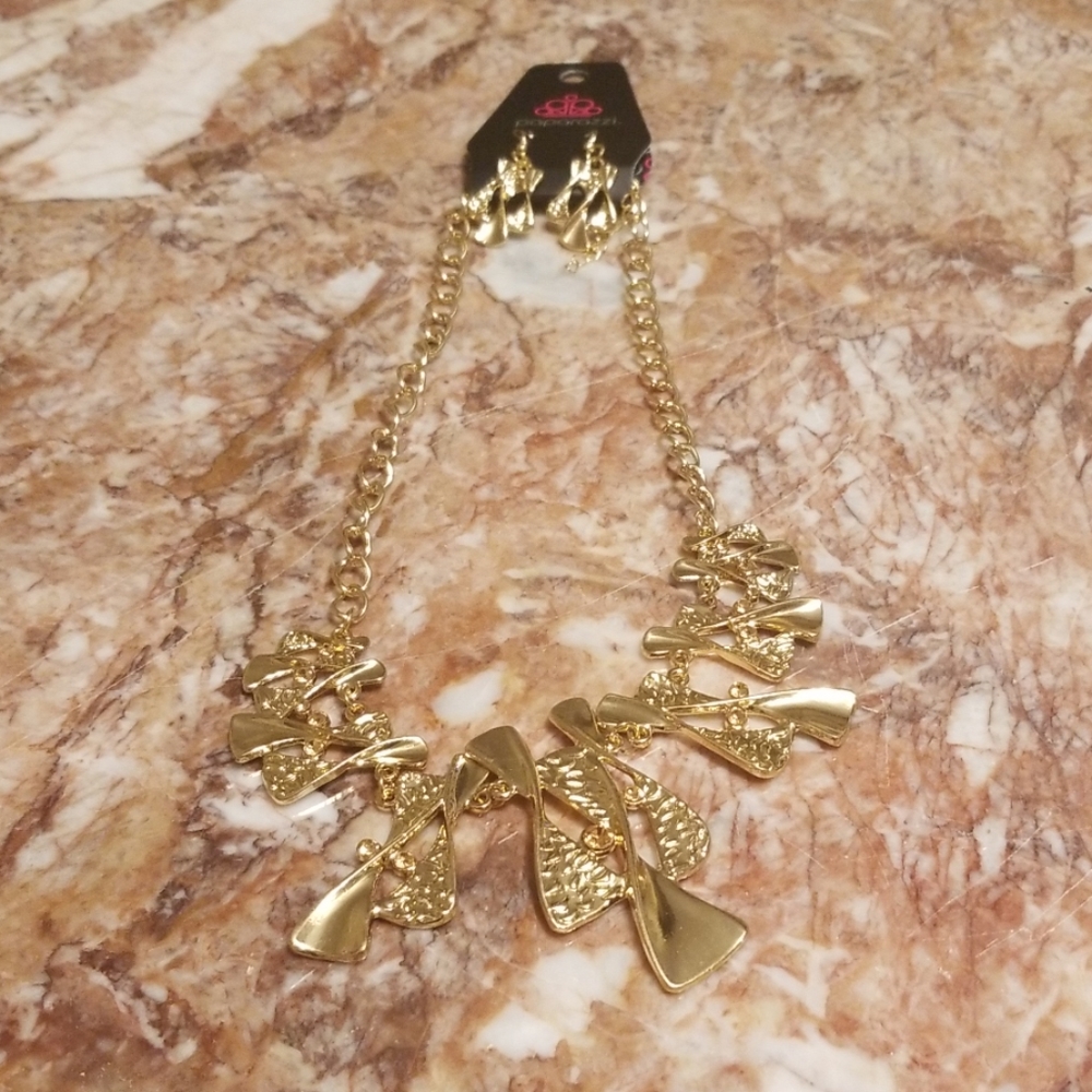 Paparazzi Gold earrings and necklace set